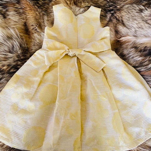 Gorgeous butter yellow pearl detail formal occasion dress Nordstrom Size 5 - Picture 7 of 7